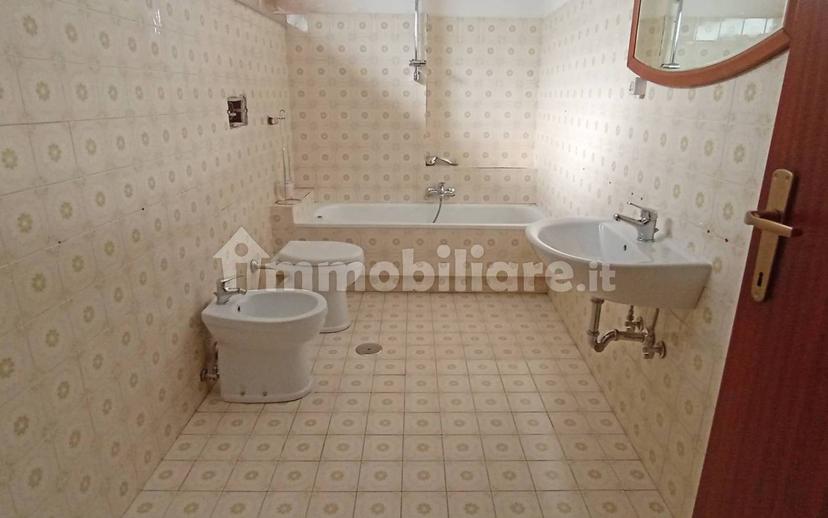 Villa bifamiliare via Casilina Nord, Tribunale, Frosinone — foto 8 di 59