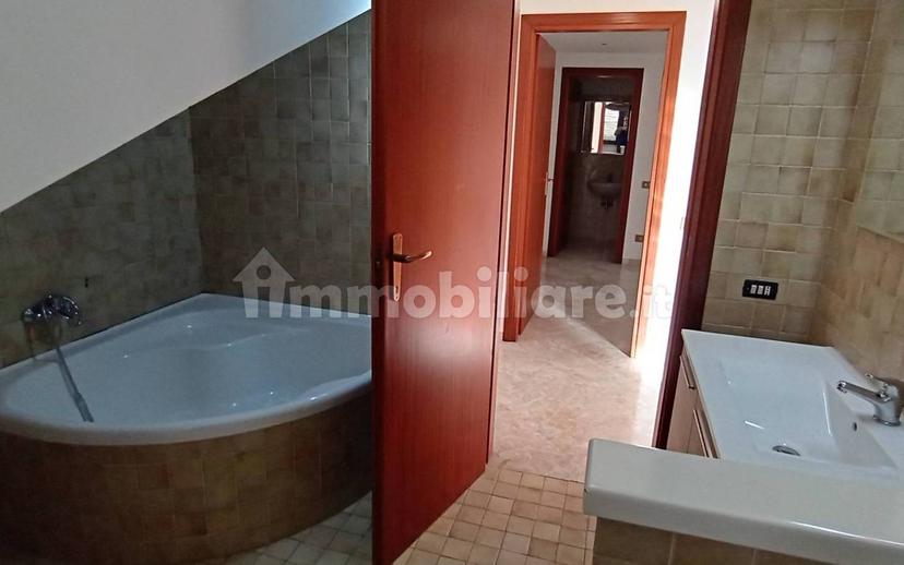 Villa bifamiliare via Casilina Nord, Tribunale, Frosinone — foto 54 di 59