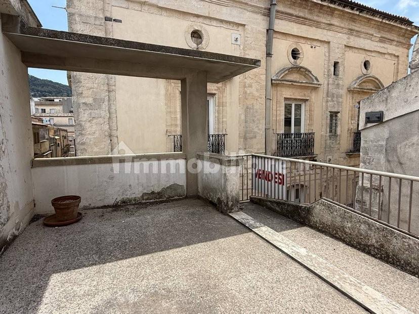 Terratetto unifamiliare via Angelo Maiorana, Centro, Chiaramonte Gulfi — foto 47 di 50