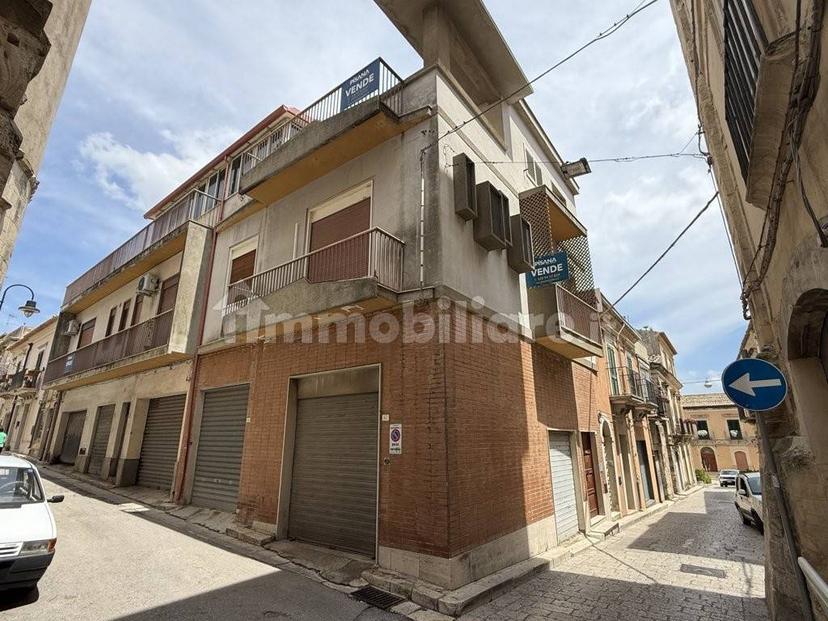 Terratetto unifamiliare via Angelo Maiorana, Centro, Chiaramonte Gulfi — foto 48 di 50
