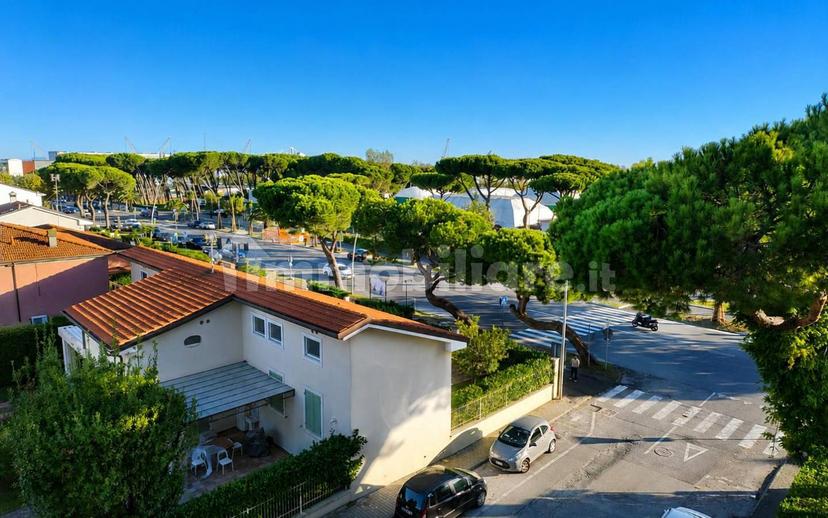 Quadrilocale viale Amerigo Vespucci,, Marina di Carrara, Carrara — foto 11 di 14