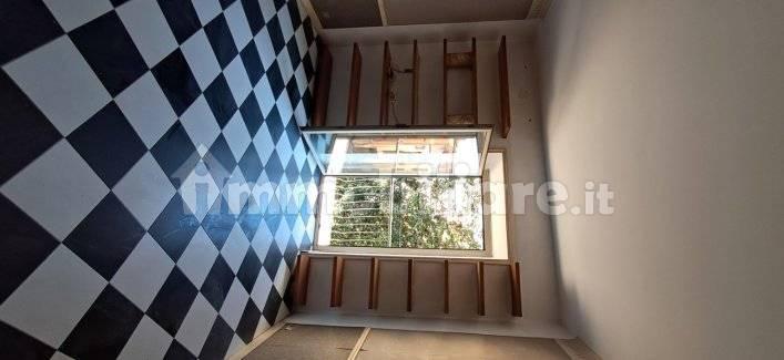 Bilocale via Camillo Benso di Cavour, Centro, Frosinone — foto 16 di 27