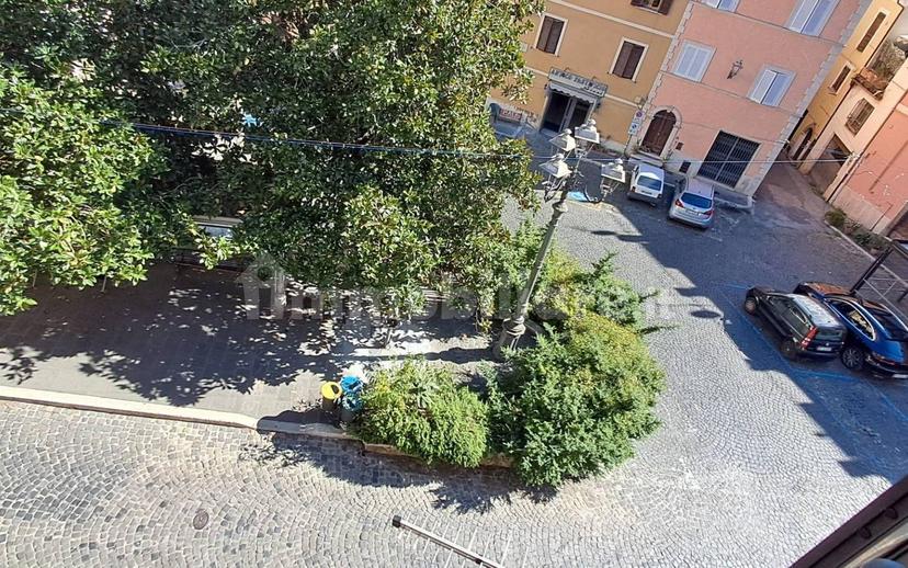 Bilocale via Camillo Benso di Cavour, Centro, Frosinone — foto 11 di 27