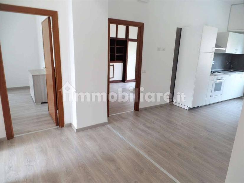 Stanza in affitto in appartamento via Aldo Moro, 447, Frosinone — foto 3 di 22