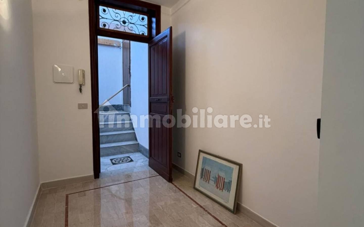 Appartamento corso Giuseppe Garibaldi, Centro, Castellammare del Golfo