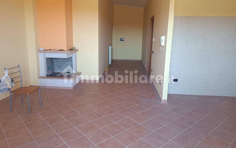 Quadrilocale via La Frazia, Calvi — foto 3 di 20