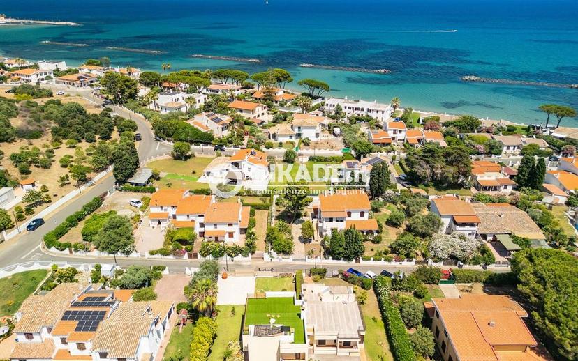 Villa a schiera via Francisco Pizzarro 8, Porto Columbu Perd Sali, Sarroch — foto 18 di 43