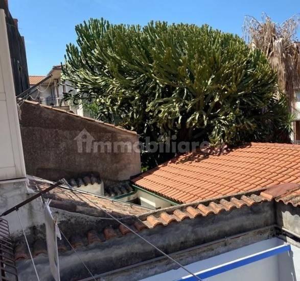 Trilocale via Vitaliano Brancati, Centro, Aci Castello — foto 3 di 8