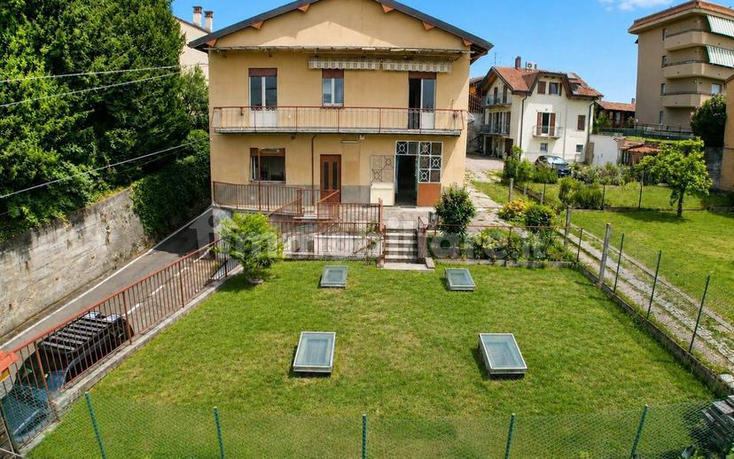 Villa bifamiliare via Milano 1, Centro, Lomazzo — foto 10 di 34