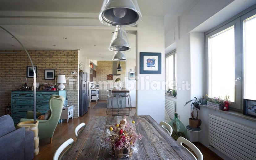 Appartamento viale Regina Margherita 19, Piazza Salotto - Corso Umberto, Pescara — foto 7 di 20