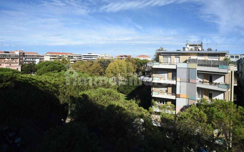Appartamento viale Regina Margherita 19, Piazza Salotto - Corso Umberto, Pescara — foto 2 di 20