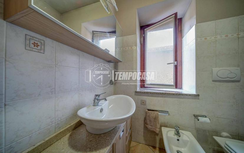 Trilocale via Dorbiè Superiore, Centro, Castelletto Sopra Ticino — foto 12 di 24