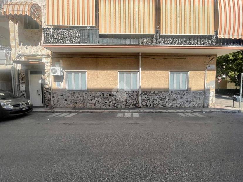 Bilocale via Alfredo Catalani 2, Grottaglie — foto 20 di 41