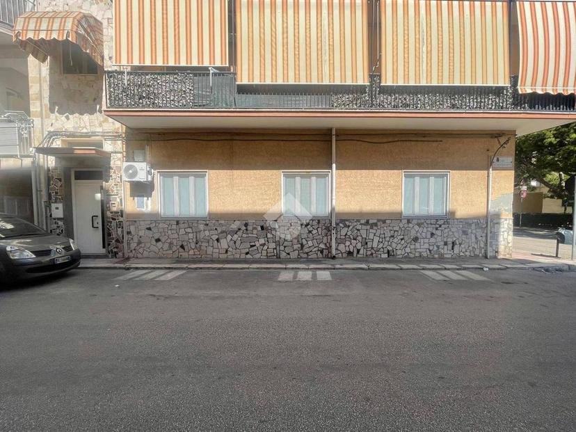 Bilocale via Alfredo Catalani 2, Grottaglie — foto 7 di 41