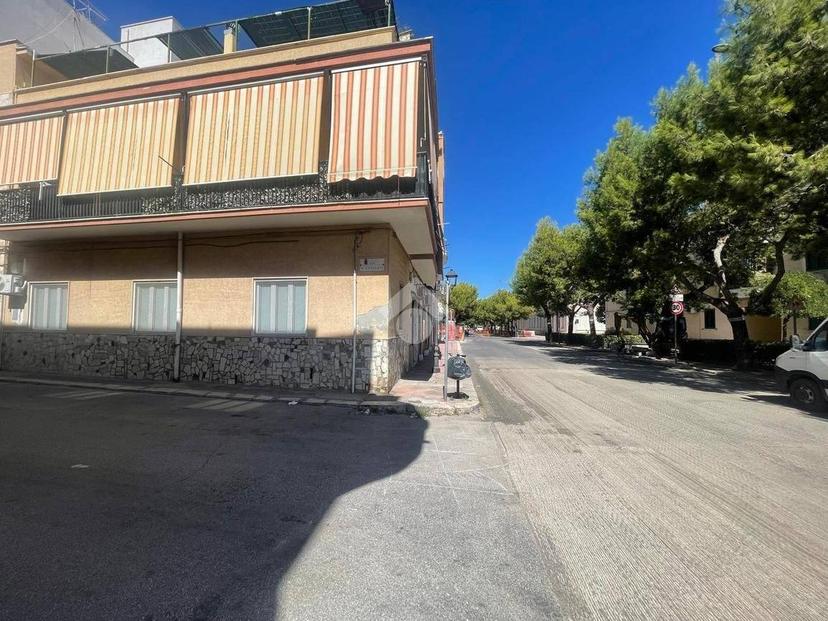 Bilocale via Alfredo Catalani 2, Grottaglie — foto 38 di 41