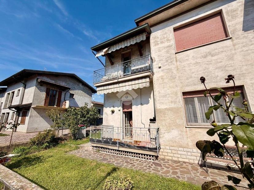 Trilocale via G. Carozzi 8, Centro, Mozzanica — foto 14 di 22