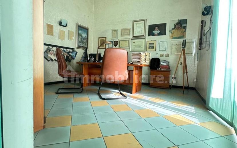 Appartamento via Francesco Crispi 62, Borgo, Taranto — foto 25 di 28
