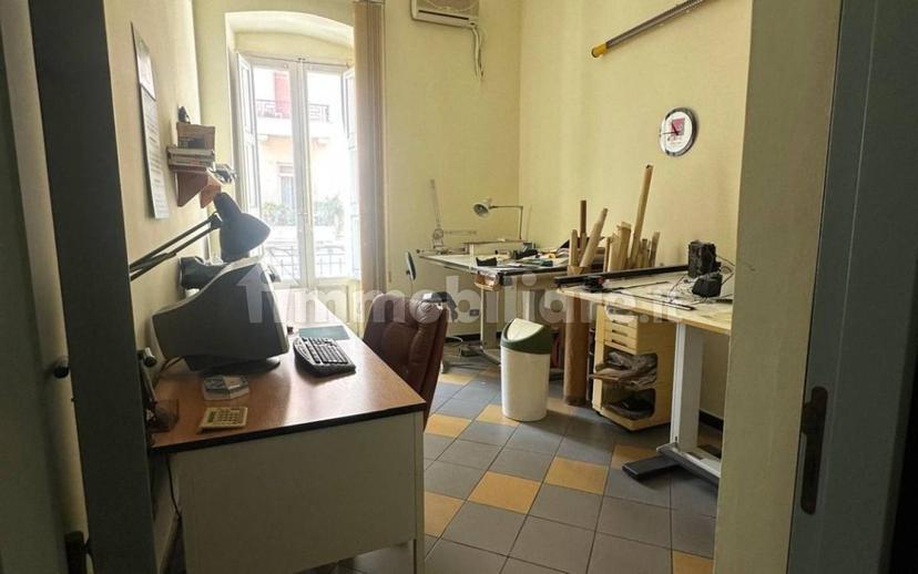 Appartamento via Francesco Crispi 62, Borgo, Taranto — foto 24 di 28