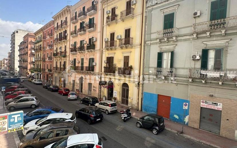 Appartamento via Francesco Crispi 62, Borgo, Taranto — foto 5 di 28