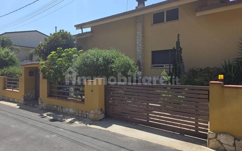 Villa unifamiliare via Giorgio Almirante 17, Aragona — foto 10 di 17
