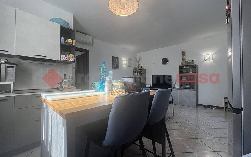 Trilocale via umberto I, 33, Centro, Bovolone — foto 6 di 9