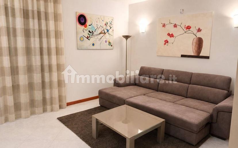 Trilocale via Giuseppe Leonardi 3, Centro, Aci Catena — foto 10 di 12