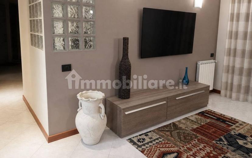 Trilocale via Giuseppe Leonardi 3, Centro, Aci Catena — foto 5 di 12