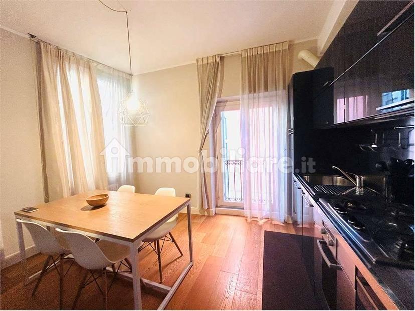 Bilocale ottimo stato, primo piano, Centro Storico, Reggio Emilia — foto 14 di 21