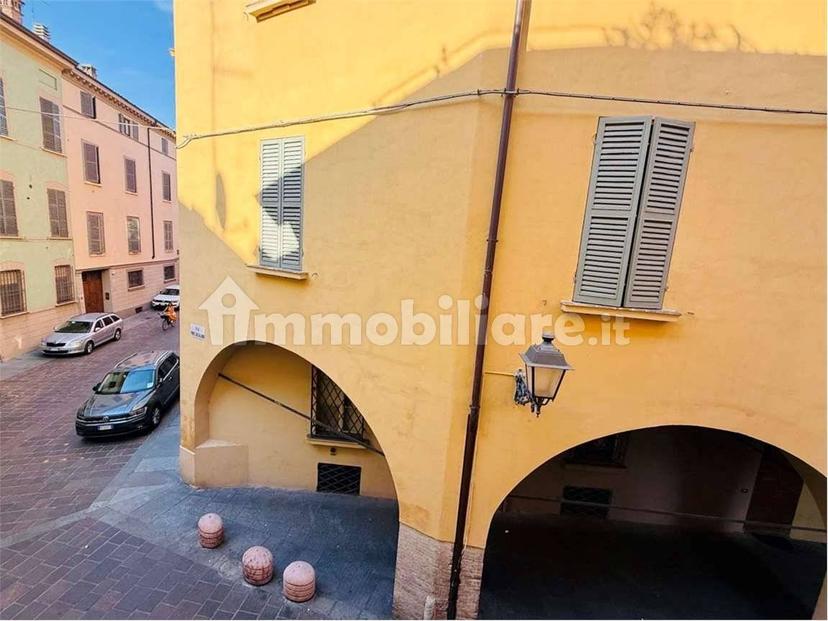 Bilocale ottimo stato, primo piano, Centro Storico, Reggio Emilia — foto 18 di 21