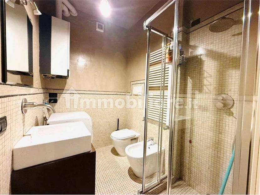 Bilocale ottimo stato, primo piano, Centro Storico, Reggio Emilia — foto 9 di 21