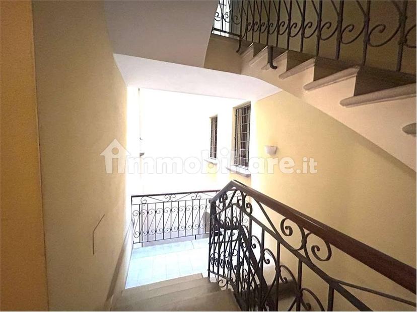 Bilocale ottimo stato, primo piano, Centro Storico, Reggio Emilia — foto 7 di 21