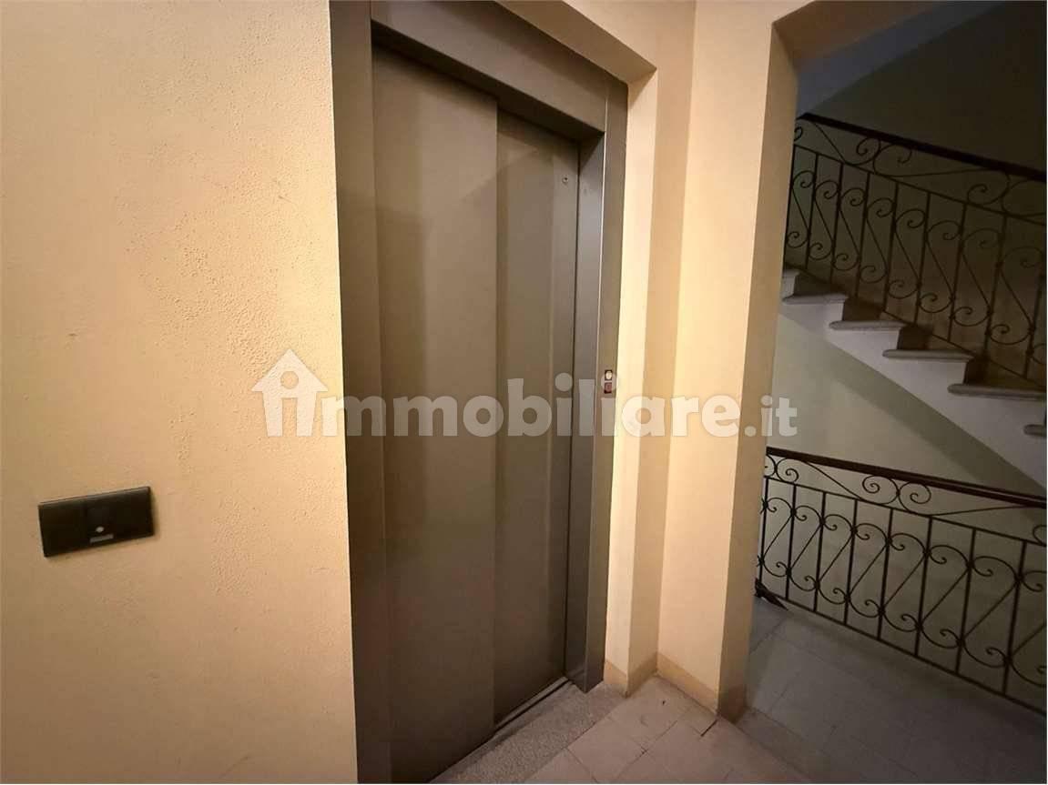 Bilocale ottimo stato, primo piano, Centro Storico, Reggio Emilia