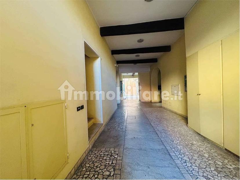 Bilocale ottimo stato, primo piano, Centro Storico, Reggio Emilia — foto 4 di 21