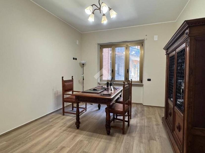Bilocale Galleria Ciardiello 20, Centro Storico, Avellino — foto 6 di 14