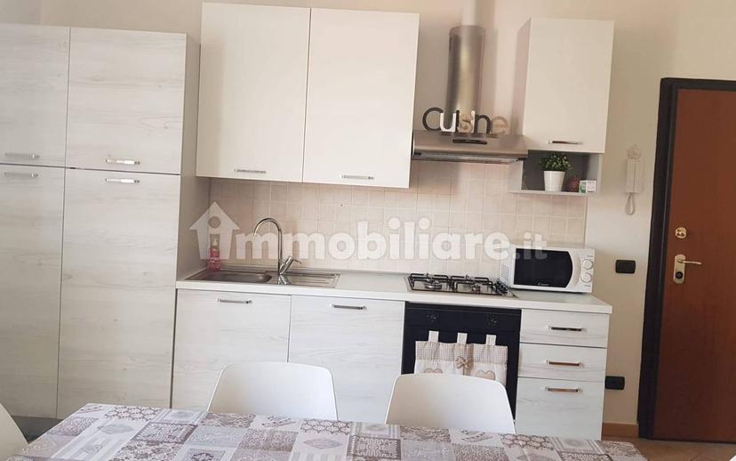 Trilocale via Alessandro Manzoni 8, Centro, Ferno — foto 11 di 42
