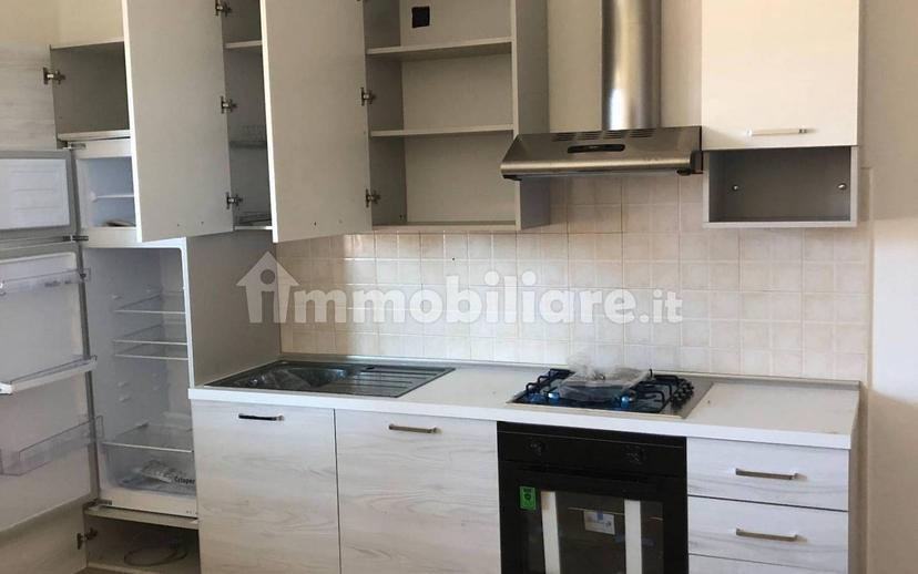 Trilocale via Alessandro Manzoni 8, Centro, Ferno — foto 27 di 42