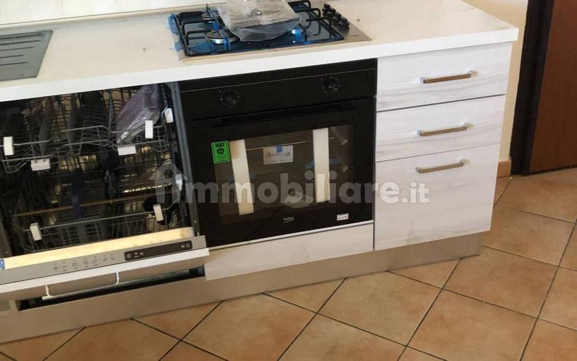 Trilocale via Alessandro Manzoni 8, Centro, Ferno — foto 33 di 42