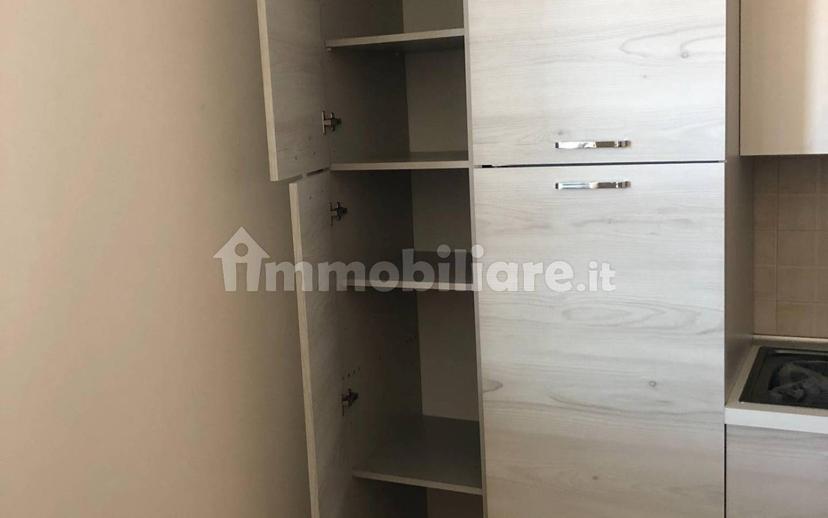 Trilocale via Alessandro Manzoni 8, Centro, Ferno — foto 23 di 42