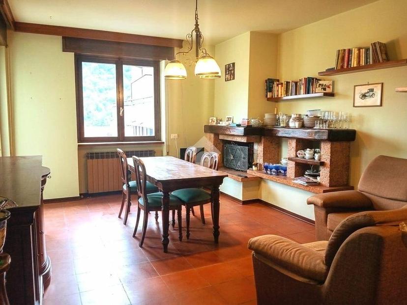 Quadrilocale via Giovanni XXIII 8, Centro, Artogne — foto 16 di 29