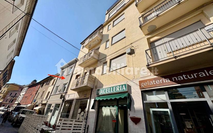 Appartamento via Ramelli, Centro, Fabriano — foto 24 di 27