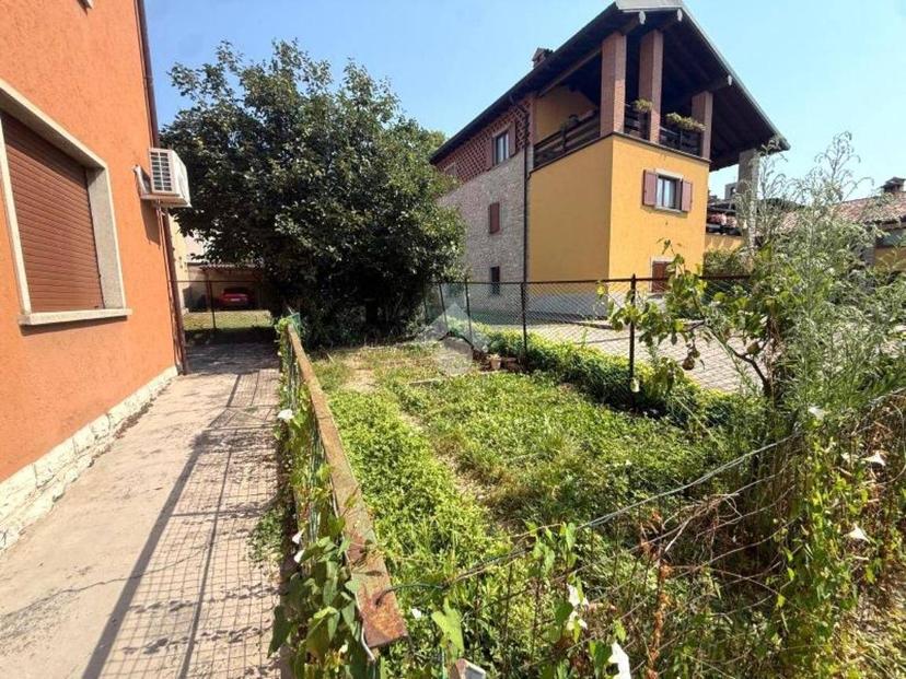 Trilocale via Suardo 1, Centro, Chiuduno — foto 10 di 18