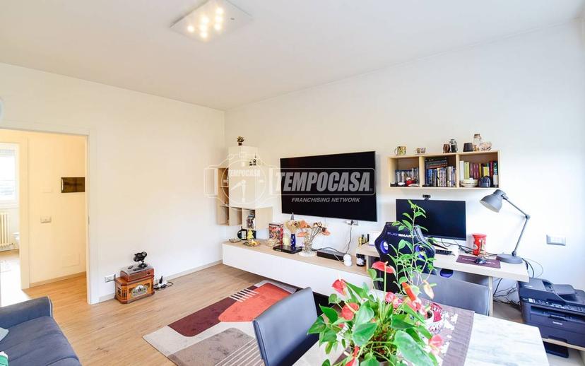 Bilocale via Rovascio 141, Lipomo — foto 11 di 29