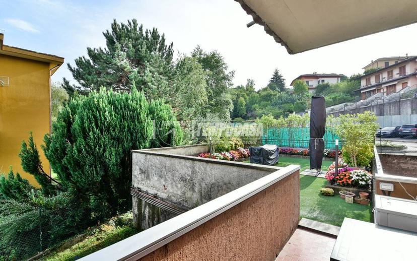 Bilocale via Rovascio 141, Lipomo — foto 15 di 29