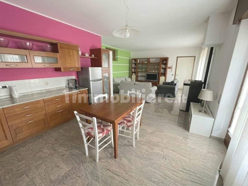 Trilocale via Margherita Lampertico Marzotto, Centro, Trissino — foto 11 di 12