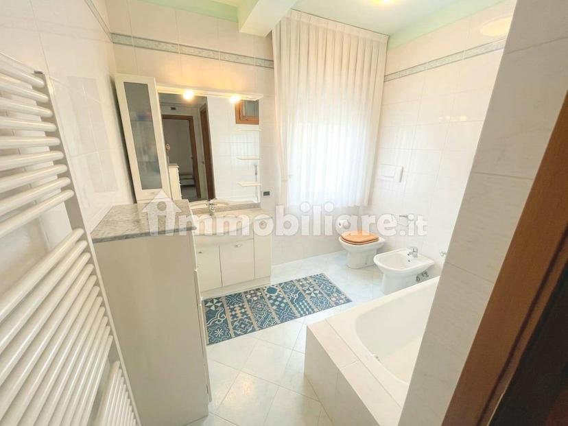 Trilocale via Margherita Lampertico Marzotto, Centro, Trissino — foto 12 di 12