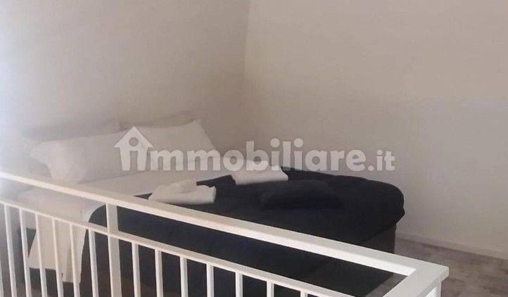 Bilocale via Valona 73, Umbertina - Madonnella, Bari