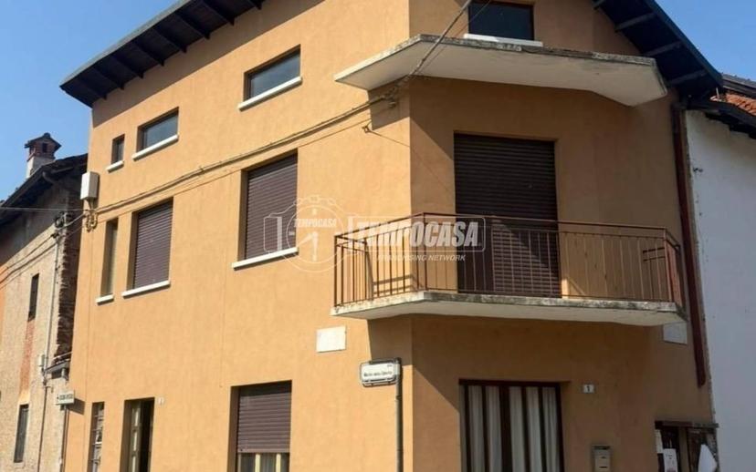 Bilocale via Giuseppe Mazzini 2, Alzate, Momo — foto 3 di 4