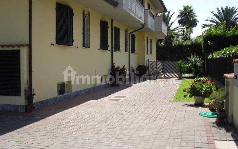 Quadrilocale buono stato, piano rialzato, Centro, Massa — foto 7 di 8