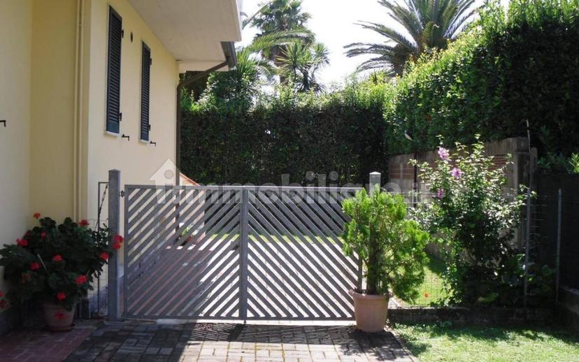 Quadrilocale buono stato, piano rialzato, Centro, Massa — foto 8 di 8