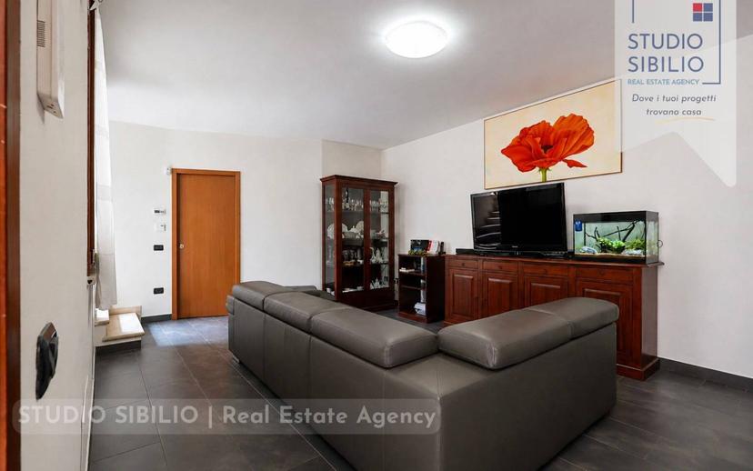 Villa bifamiliare, ottimo stato, 210 m², San Giorgio Bigarello — foto 7 di 60
